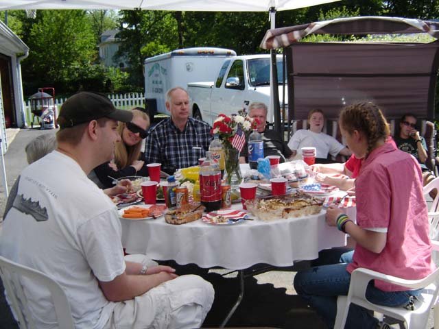 langstraatsearchmemorialdaybbq3.jpg