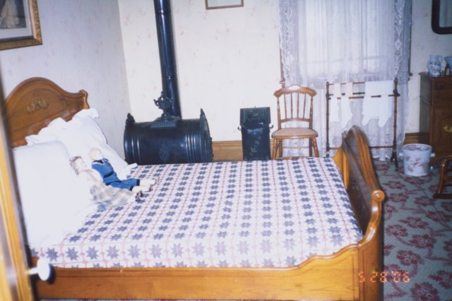 childsbedroom.jpg