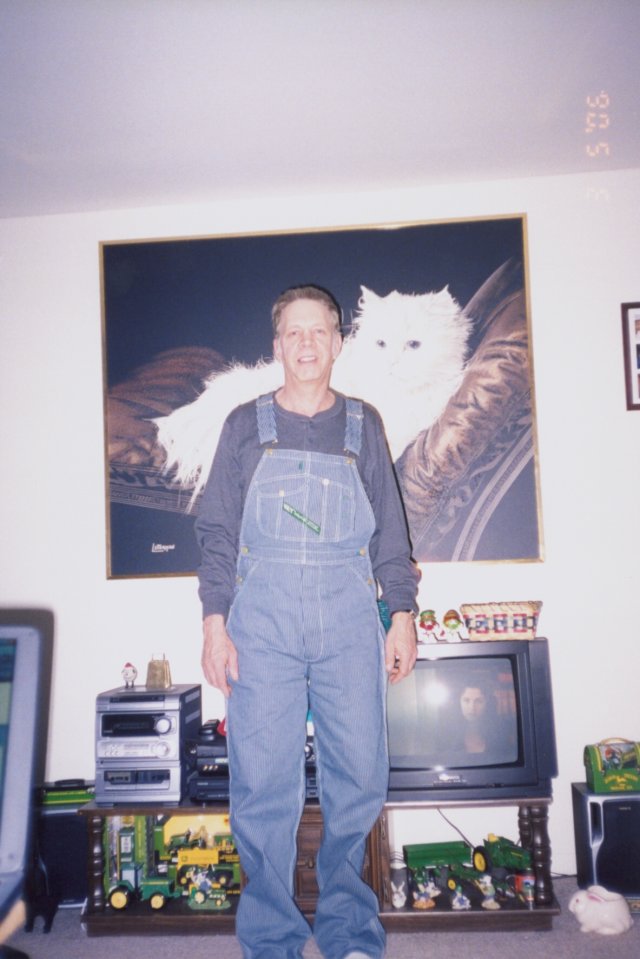 darrelltryingonhisnewoveralls.jpg