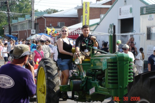 dupagecountyfairjuly2006tractorparade7.jpg