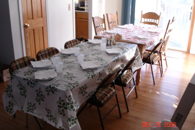 thetableissetforourchristmasevedinner.jpg